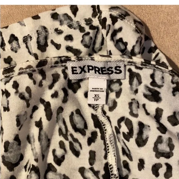 Bundle of tops - Picture 9 of 9